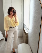 Blusa volante amarilla