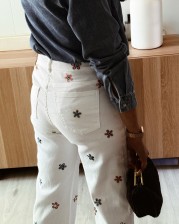 Pantalón bordado