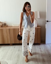 Pantalón bordado