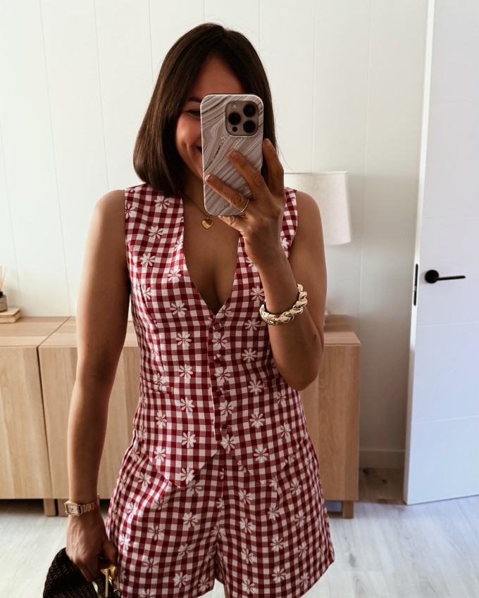 Conjunto chaleco y short