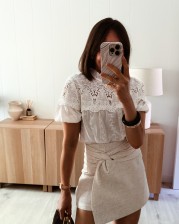 Blusa bordada blanca