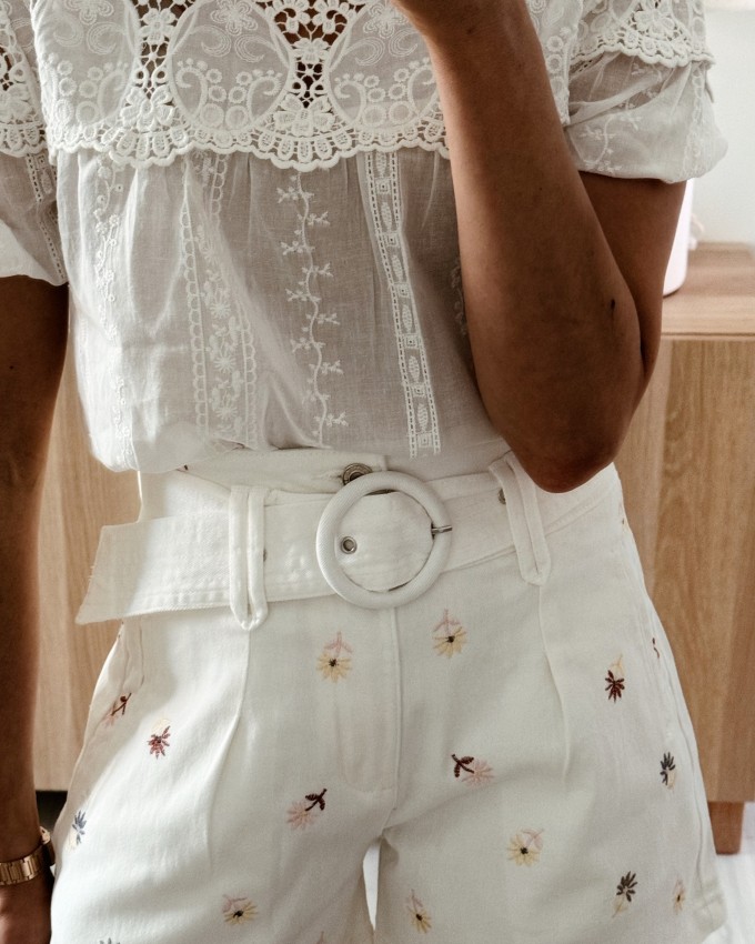 Short bordado